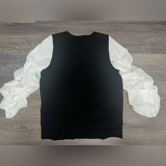 CeCe Black Top with White Puff Sleeves with Pearl Accents- Size Small - Picture 6 of 9